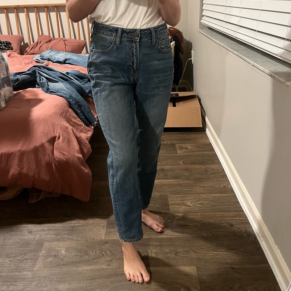 Denim - HIDDEN high waisted mom jeans